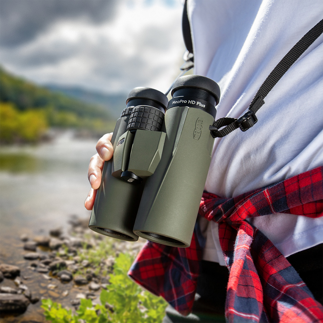 Birdwatching:How to get started and choose the best binocular for birding?